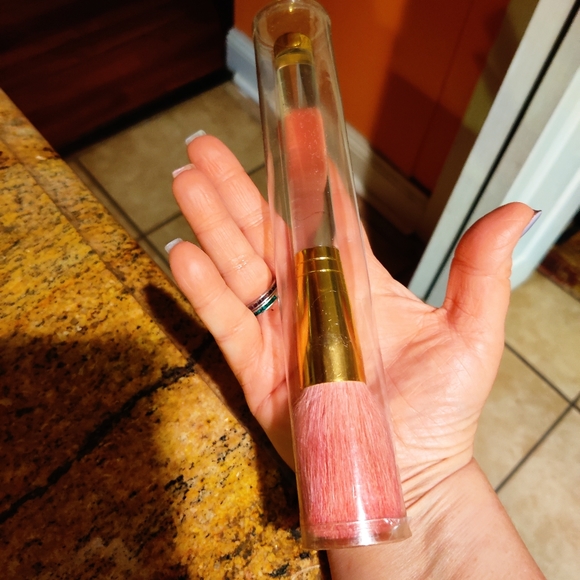 🗺️ 2New in Canister, Mary Kay Glamour Face & Body Brush 3-1 Brush Discontinued! - Picture 3 of 8